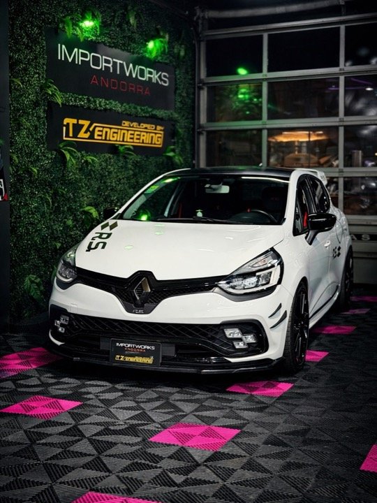 Renault Clio RS a l’oficina Importworks Andorra